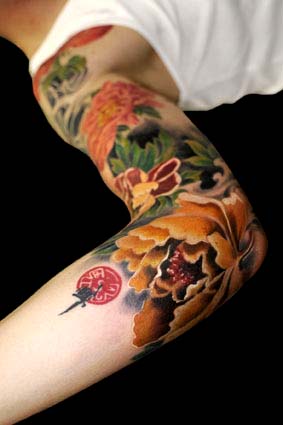 Japanese sleeve tattoo Via Asian Style Tattoos Dragons Koy Samurai 